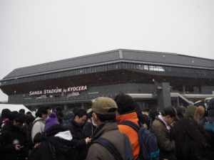真冬のサッカー観戦での防寒事例 ～気温３℃・雪のサンガスタジアム～